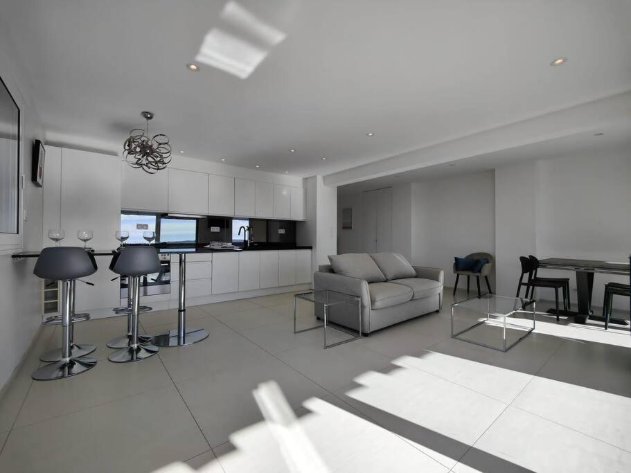 Appartement Vue T2 61m²+ Parking